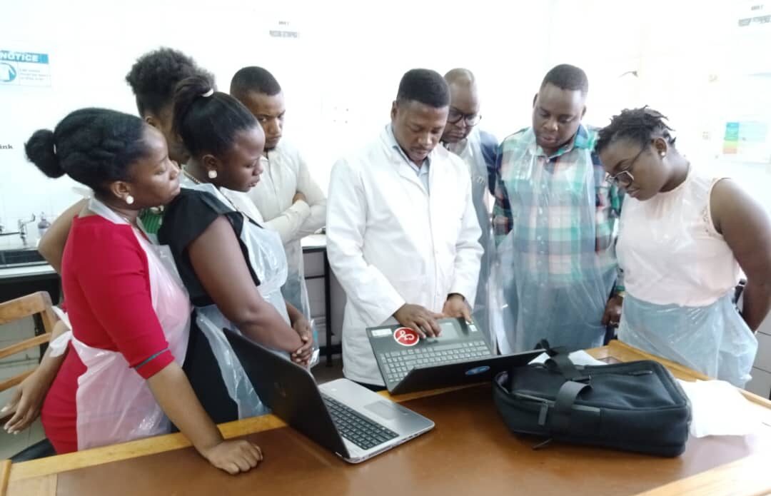 Data collection training in Malawi. (Credit: ASLM).